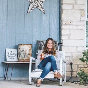 Meet your Posher, Casey